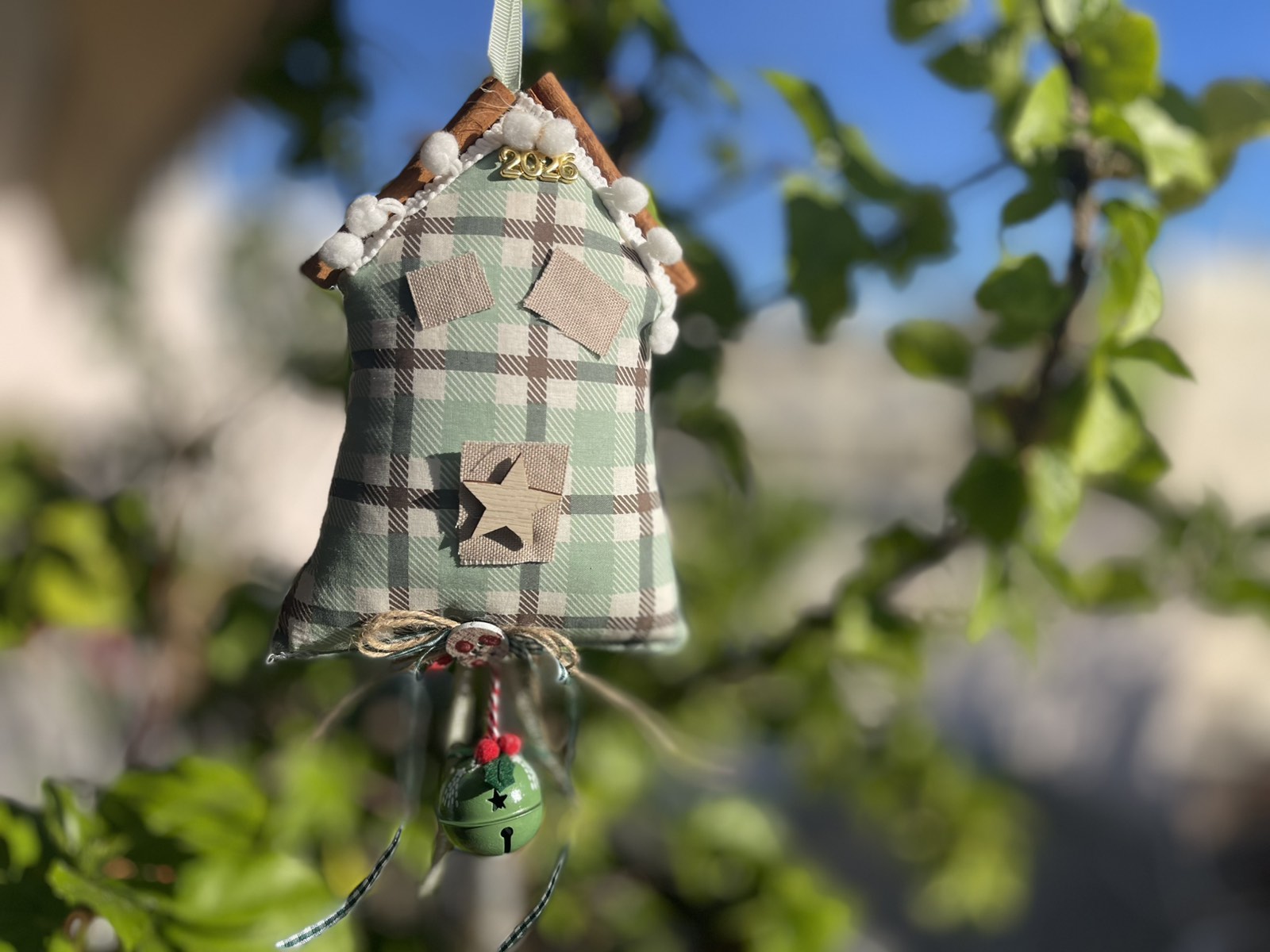 Γουρί σπιτακι - γκρί πράσινο καρο