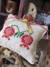 Κεντημένο μαξιλαράκι -γουρι